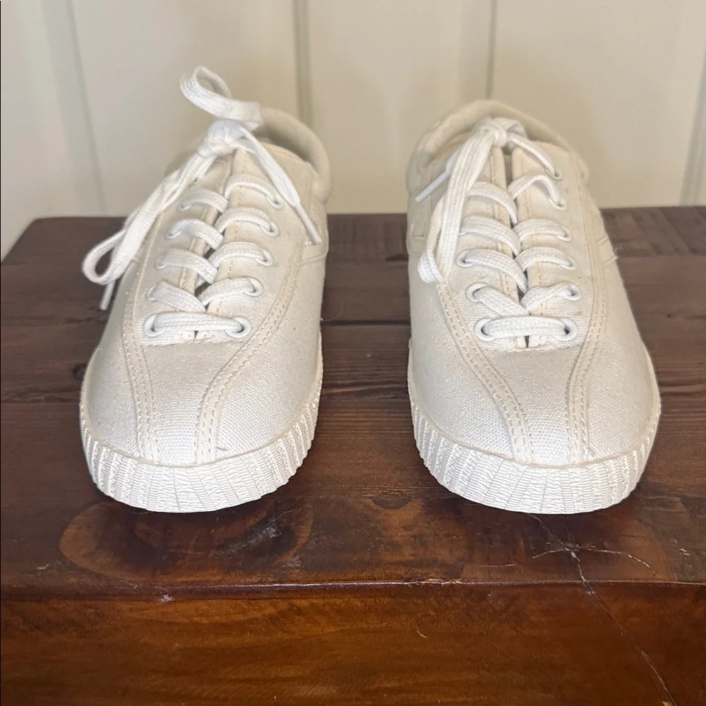 Tretorn Classic Canvas Size Woman's 7M - Picture 3 of 8